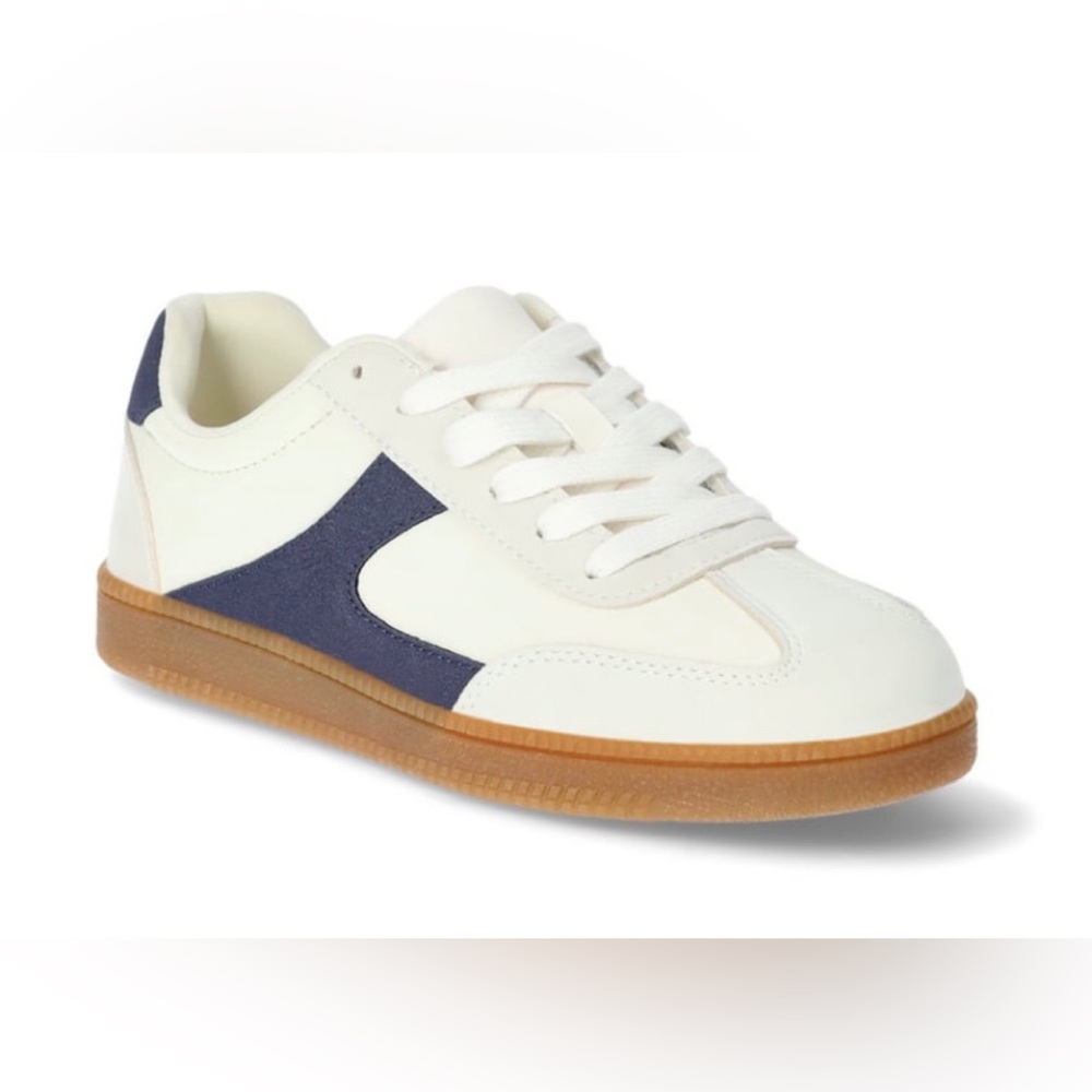 NO BOUNDARIES Womens Sport Sneakers Size 7 Navy & Cream Memory Foam Insoles New